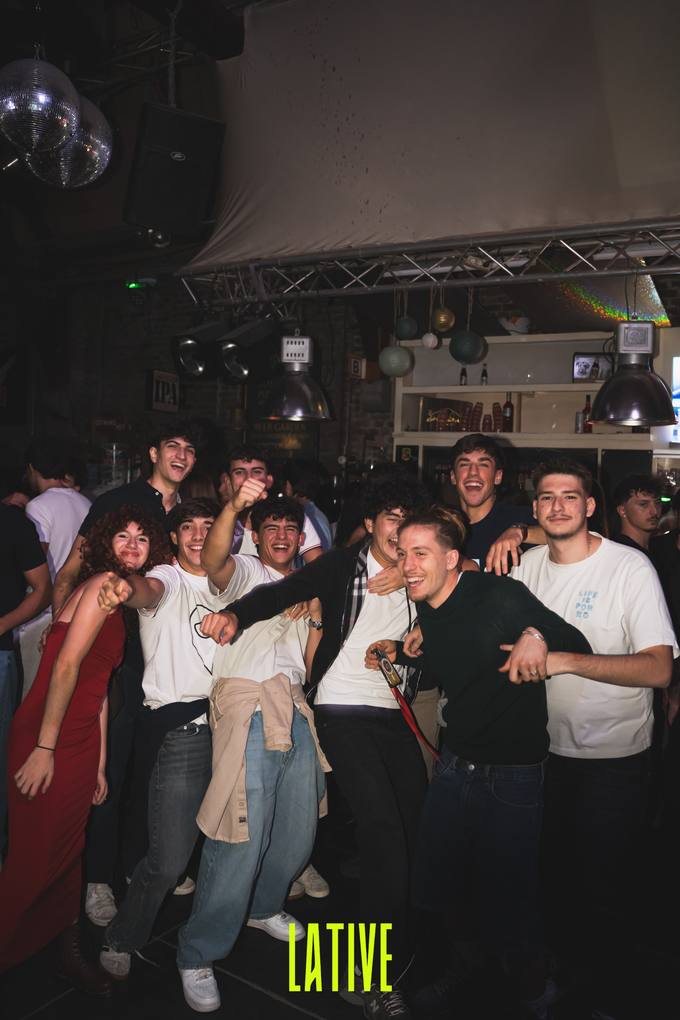 Puro Reggaeton Edition, Vol. II — 2/83