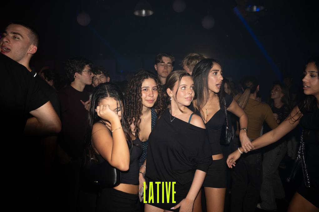 Puro Reggaeton Edition, Vol. II — 82/83